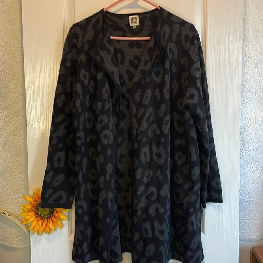Anne Klein Ladies Animal Print Cardigan - L - Great Condition